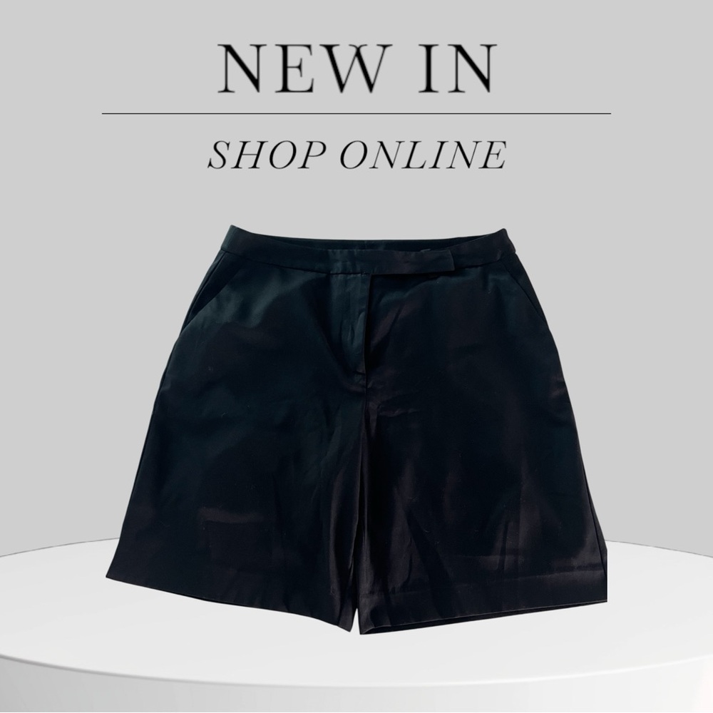 Talbots Elegant Black Women's Shorts Size 10 great condition Stretch